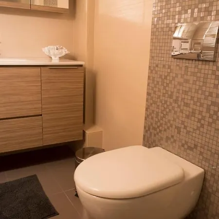 Deluxe In The Center Apartment